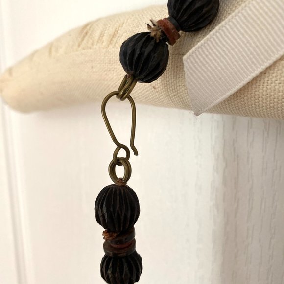 Handmade African Chunky Wood Beaded Necklace - Picture 12 of 13